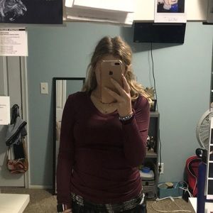 cute maroon long sleeve!! size small
